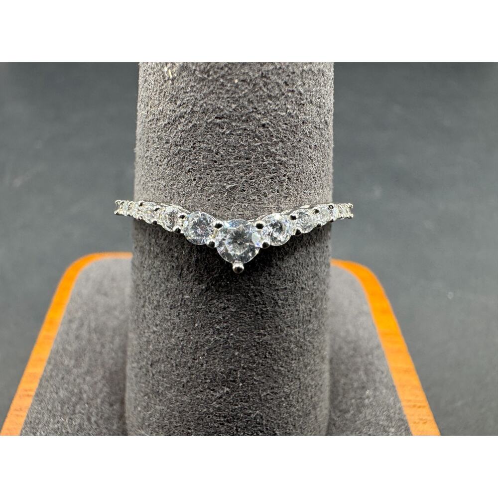 925 Sterling Silver IBB CN Cubic Zirconia V-Shaped Eternity Band Ring Sz 8.75